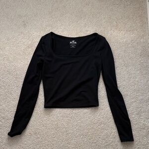Hollister Women's Classic Black Long Sleeve Tee